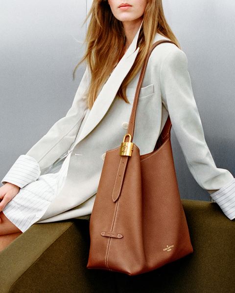 Louis Vuitton показал новую коллекцию сумок Low Key